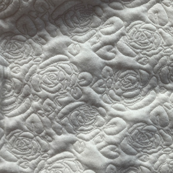 T by Talbots - Quilted Ivory Crewneck Sweatshirt - Large - Picture 4 of 6